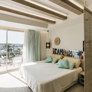 The White (adults Only) Appartement